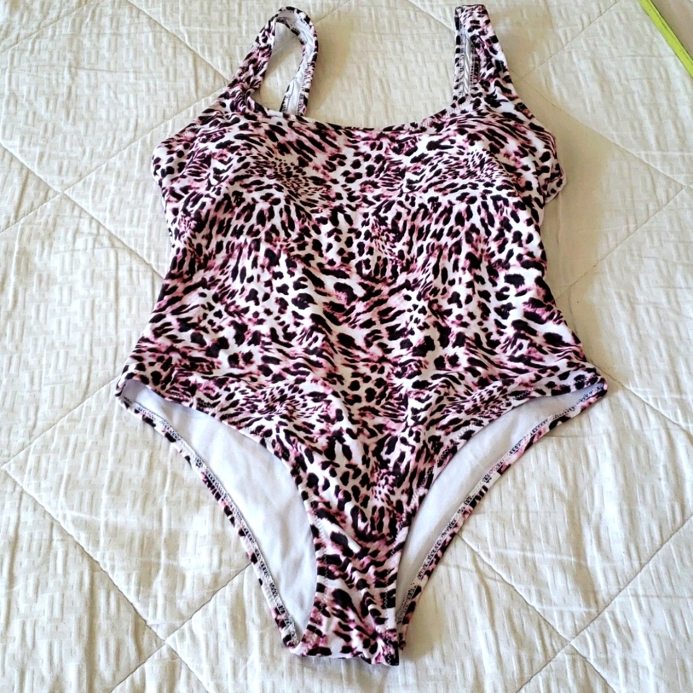 BNWT Shekini swim suit - 1 piece